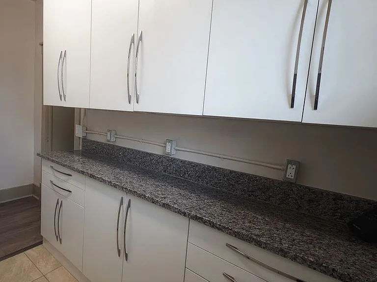 1000 Carteret Ave #3 — Photo 8