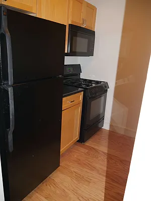 Rented by Hudson Park NY LLC | media 16