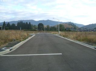 Teresa Ln, Winston, OR 97496