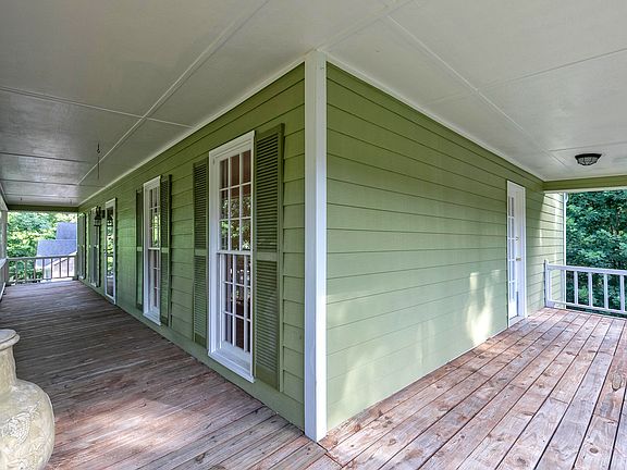 3rd image of 52 Shefield Pl