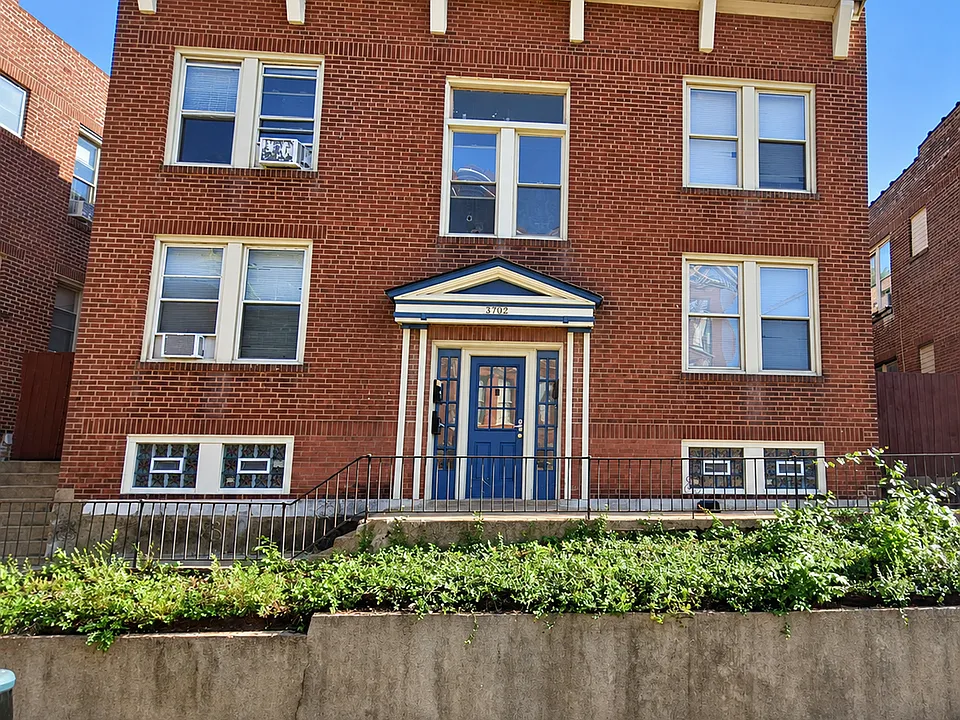 3702 S Broadway