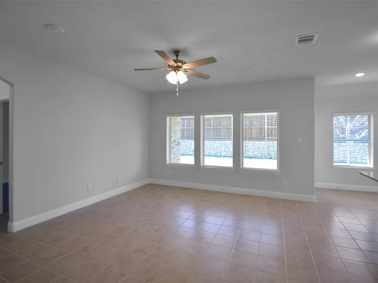 3808 Pennington Ave — Photo 7