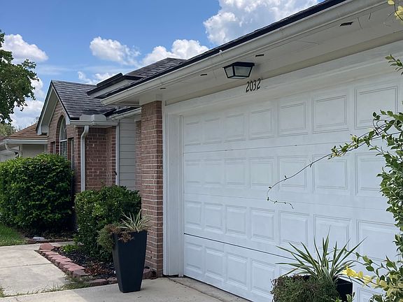 3rd image of 2032 Capistrano Dr