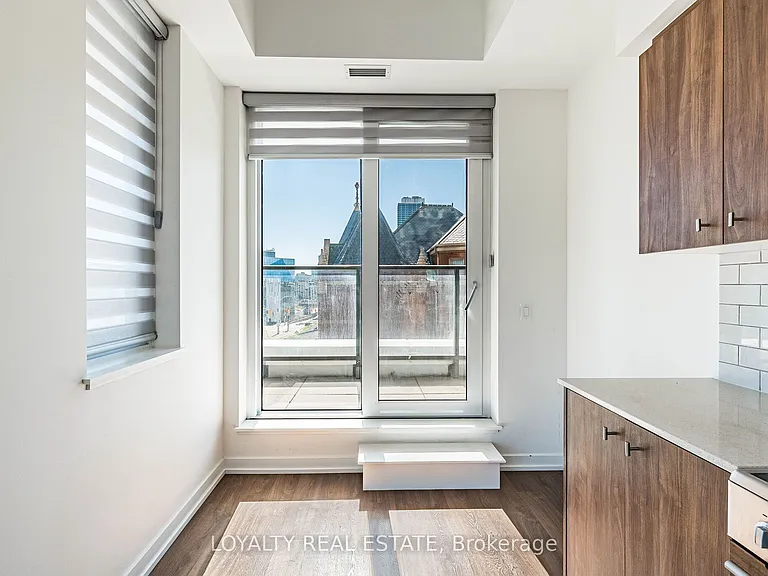 5 Wellington St S #207 — Photo 18