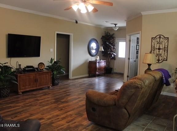 3rd image of 146 Paiute Ln