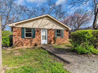 325 McArthur Dr, Madison, TN 37115