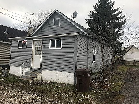 2nd image of 1512 Front St