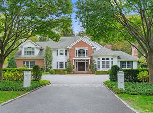 55 Horse Hollow Rd, Locust Valley, NY 11560
