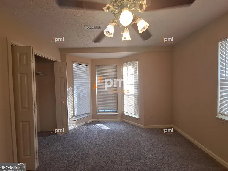 160 Braelinn Ct — Photo 4