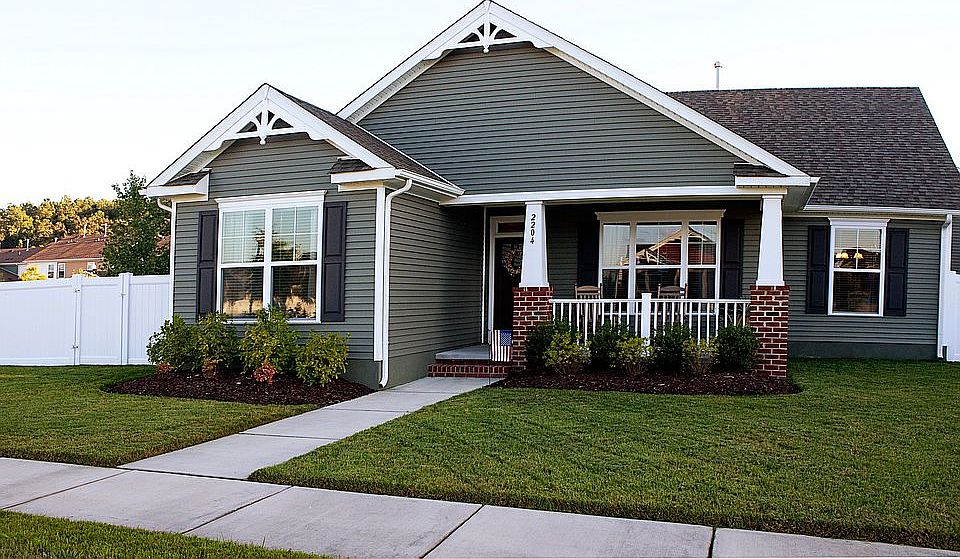 1st image of 2204 Martlet Ln