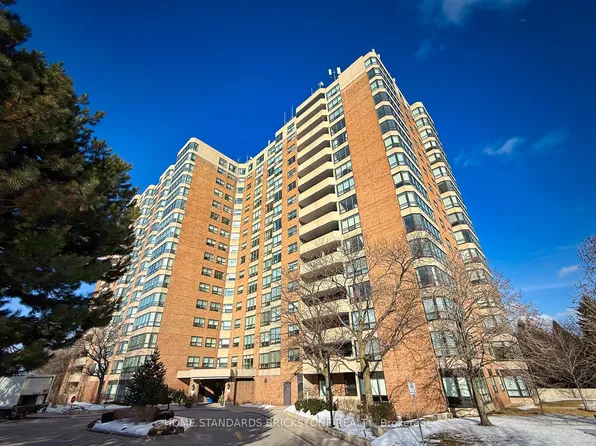 7601 W Bathurst St #205, Vaughan, ON L4J 4H5