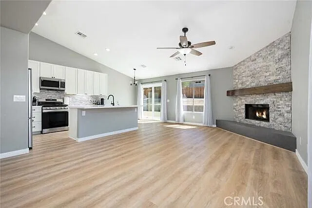4 bed, 1570 sqft, $3,100 — Photo 1