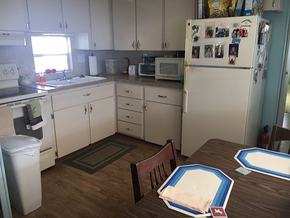 3rd image of 156 Tammy Dr