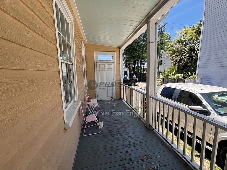 26 Ashton St #A — Photo 9