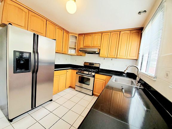 2nd image of 61 Forest Grove Dr