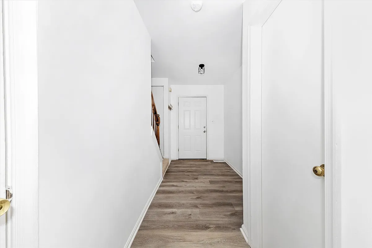 Building Photo - 13303 Country Ridge Dr