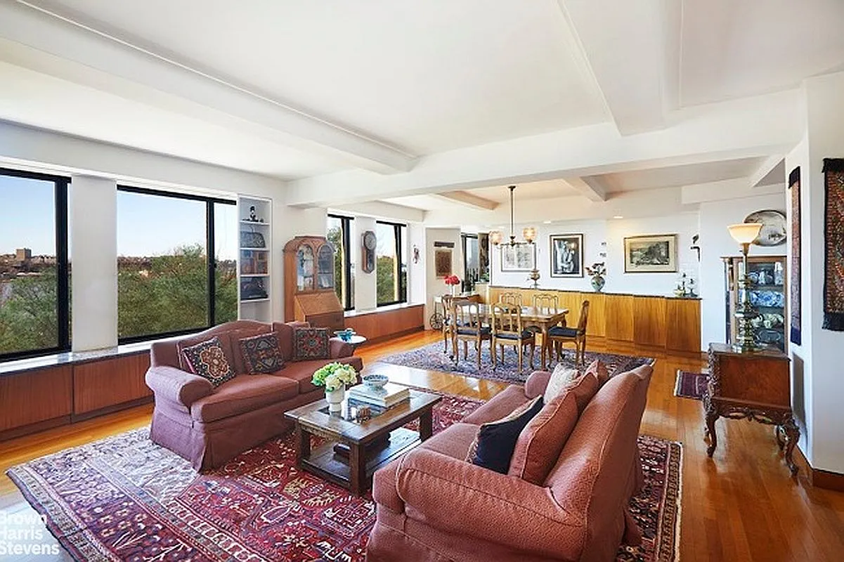 118 Riverside Dr #7D photo 1