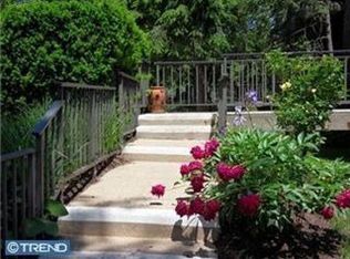 22 Oak Rdg, Langhorne, PA 19047