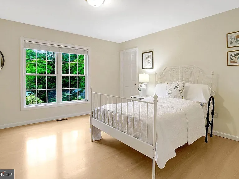 6703 Oak Dr — Photo 36