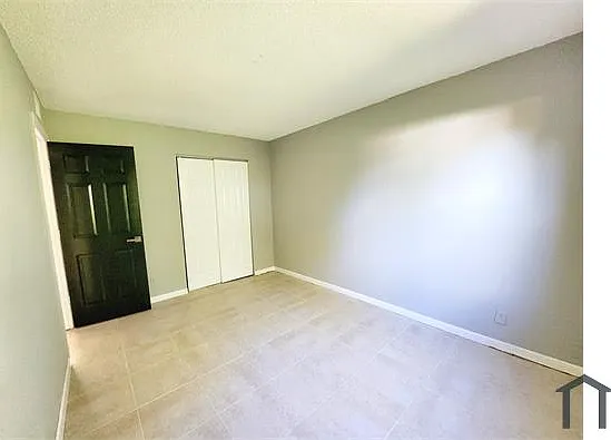 191 SW 15th St #101 — Photo 13