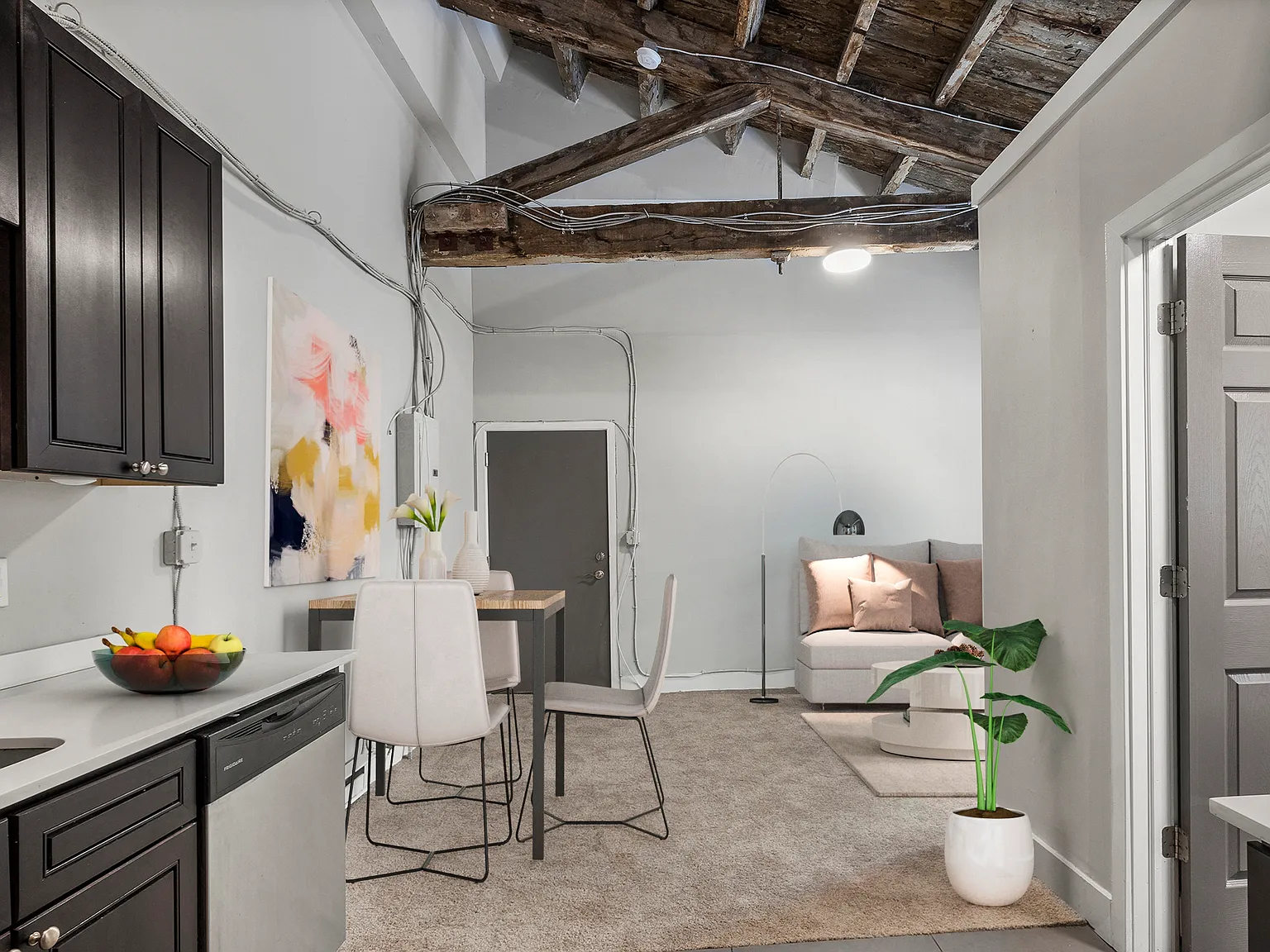 Bainbridge Lofts — Photo 3