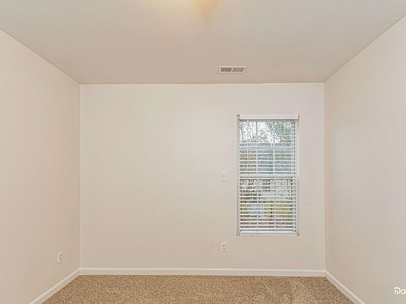 5th image of 2855 Filbert St