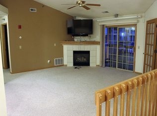 1878 Deerhaven Ln NE APT 15, Rochester, MN 55906