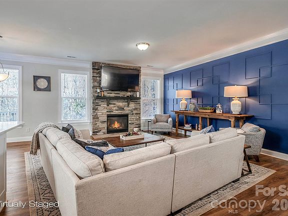 5th image of 1550 Robinson Oaks Dr