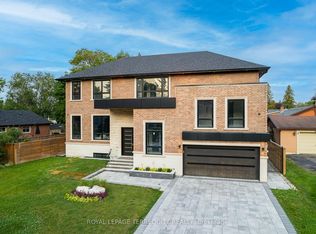 45 Seaton Dr, Aurora, ON L4G 2K2