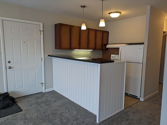 4th image of 5509 E Lake Dr