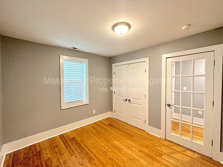 212 S State St — Photo 12