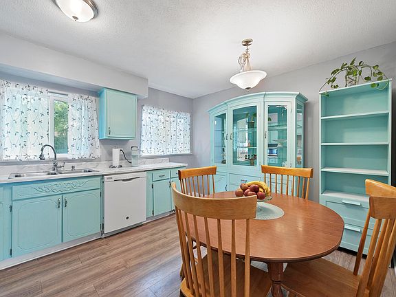 2nd image of 4529 Fanwick Ct