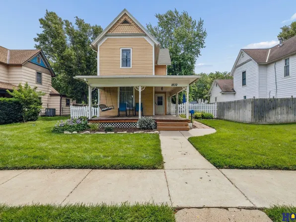 1832 S 15th St, Lincoln, NE 68502