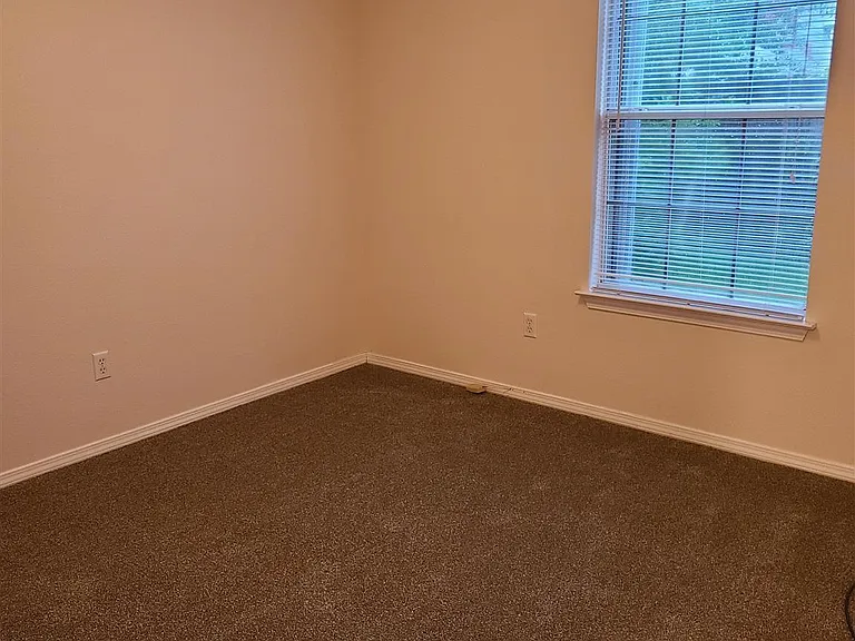 358 Mirabelle Dr — Photo 14