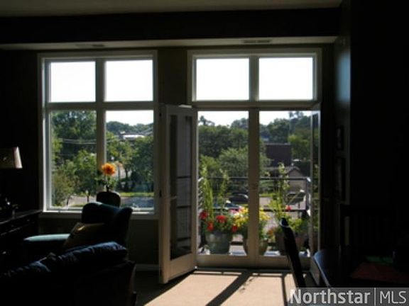 5th image of 301 7th St W #1