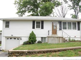 926 Congress Ave, Waterbury, CT 06708