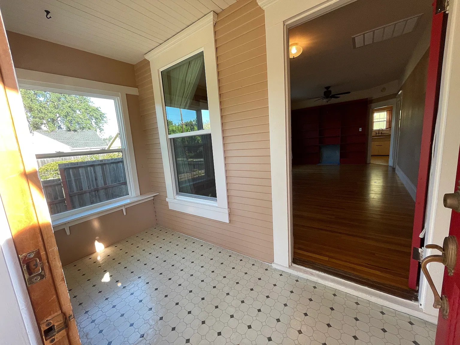 923 Bush St — Photo 3
