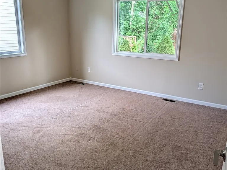 3608 Melvin Dr S — Photo 11