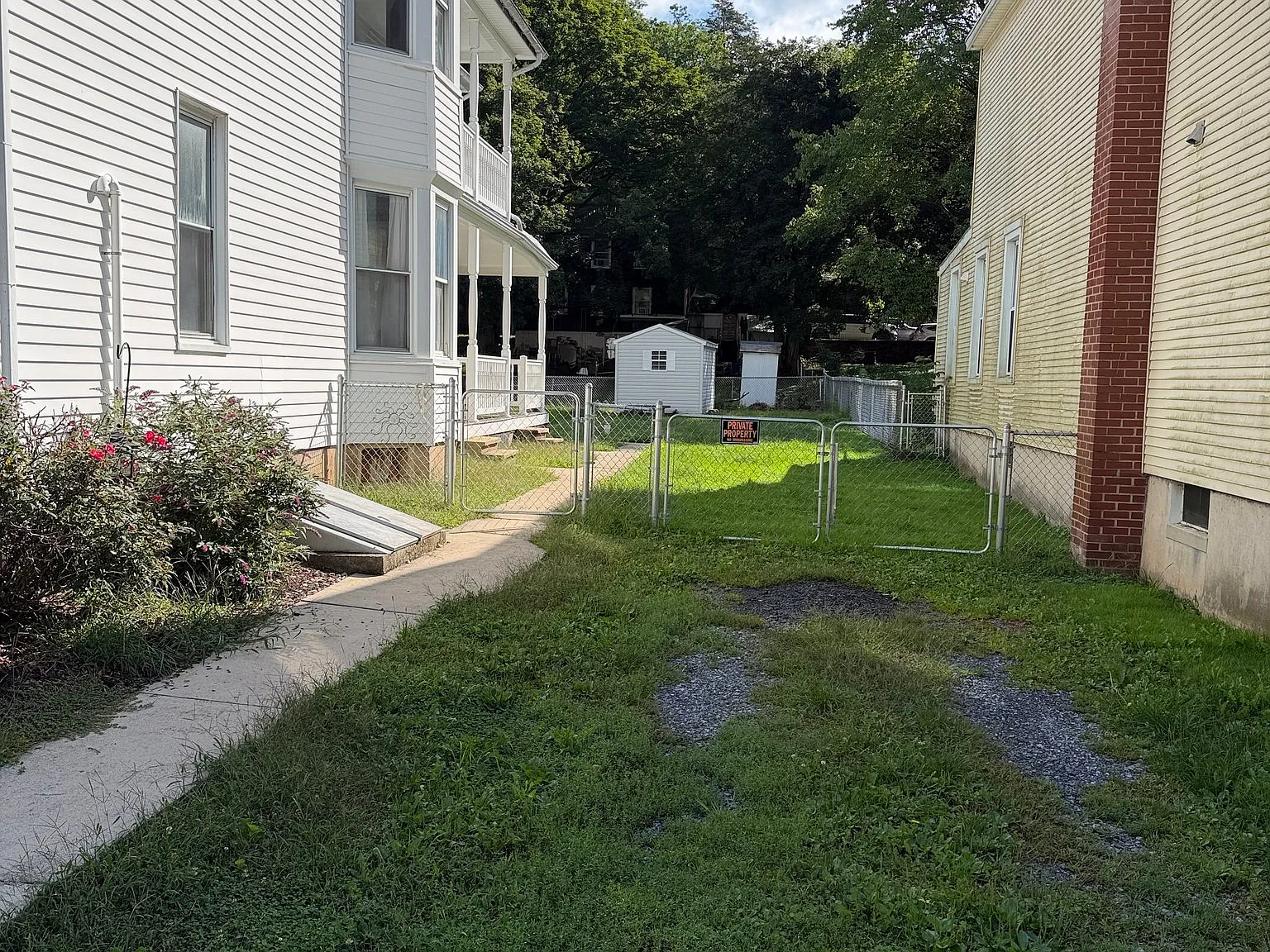 Charming 3-Bedroom Single-Family Home in Port Clinton — Photo 4