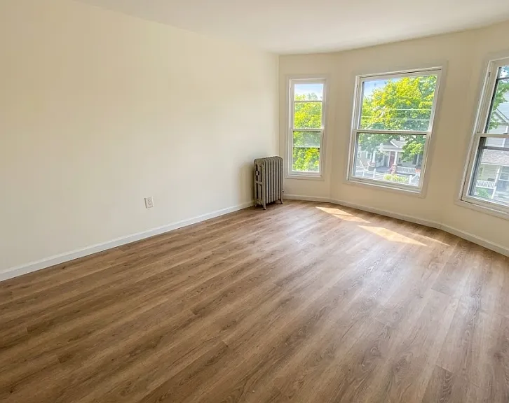 825 Richmont St — Photo 9