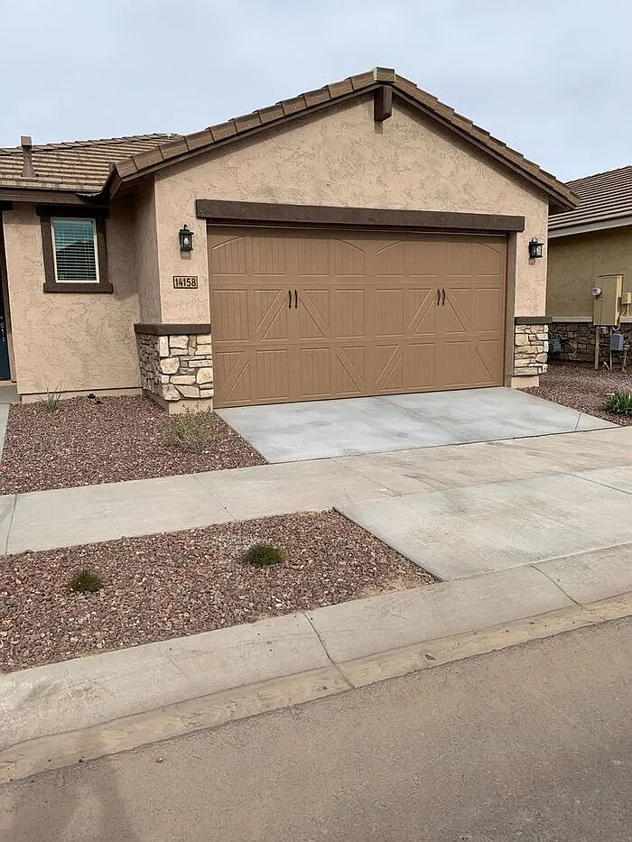 3 bed, 2.0 bath, 1465 sqft, $2,000 — Photo 3