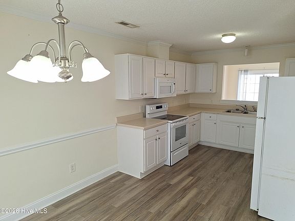2nd image of 4160 Dudleys Grant Drive #D