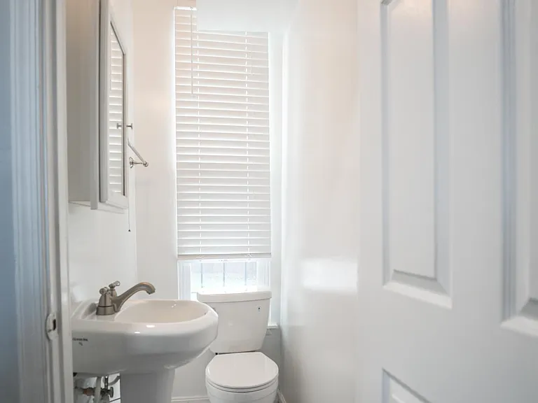 1st floor - Half bathroom