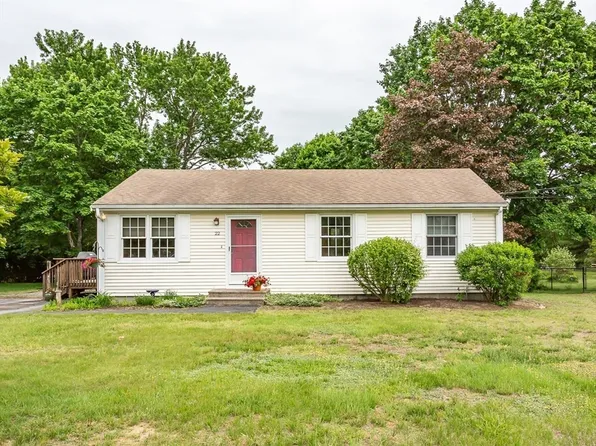 22 Bayview Ave, Berkley, MA 02779