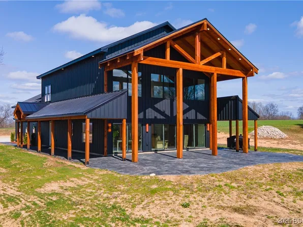 Willow Rd, Eldon, MO 65026