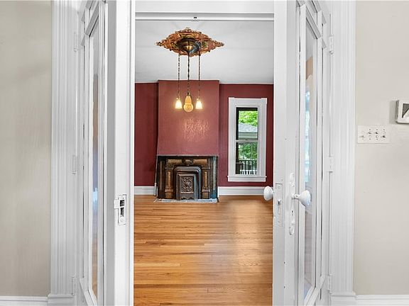2nd image of 505 Garfield Ave