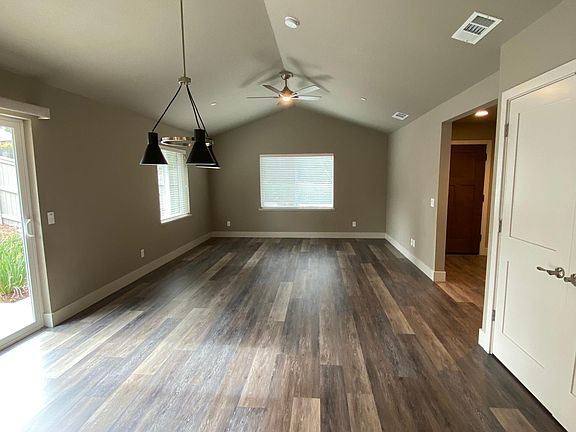4th image of 375 Sacramento St