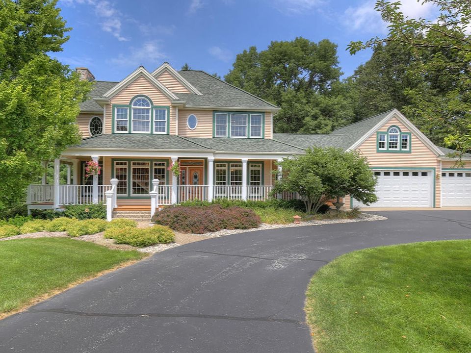 1st image of 7145 Chanterelle Ct NE