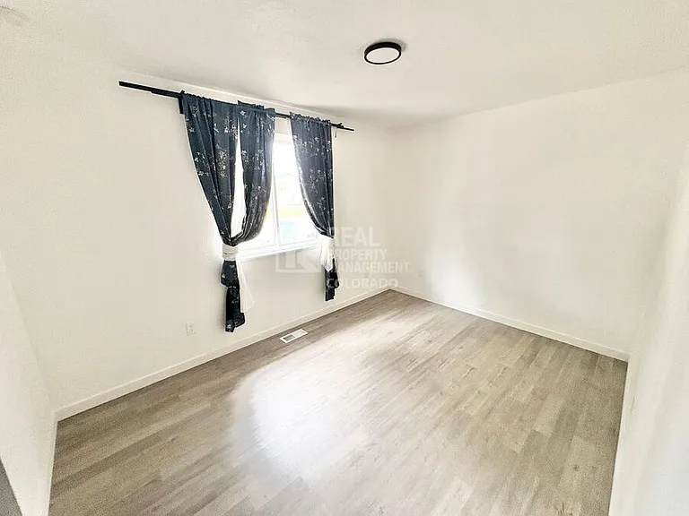 15306 E Brown Pl — Photo 5
