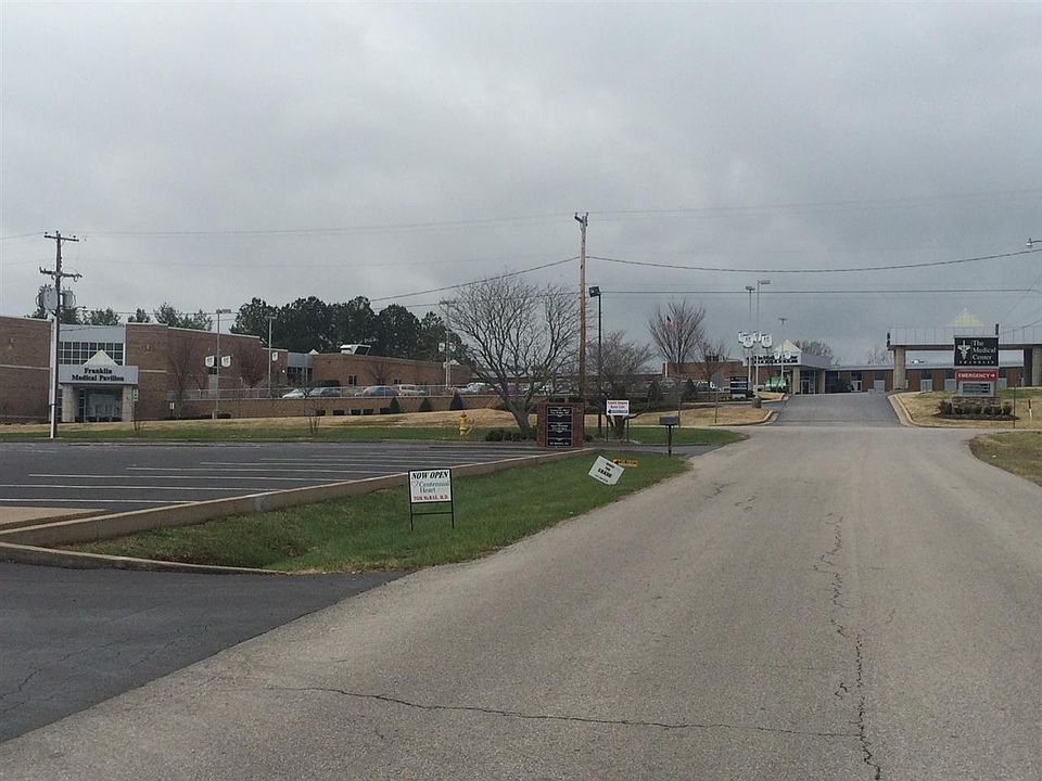 2nd image of 121 Memorial Dr